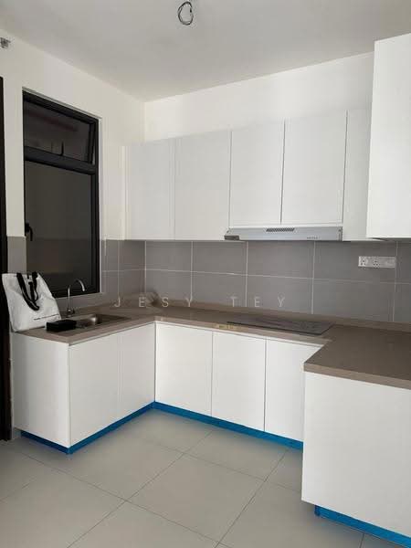 Service Residence for Sale at RESIDENSI IDAMAN RIA - Jesy Tey - Kitchen - PropertyGuru.com.my