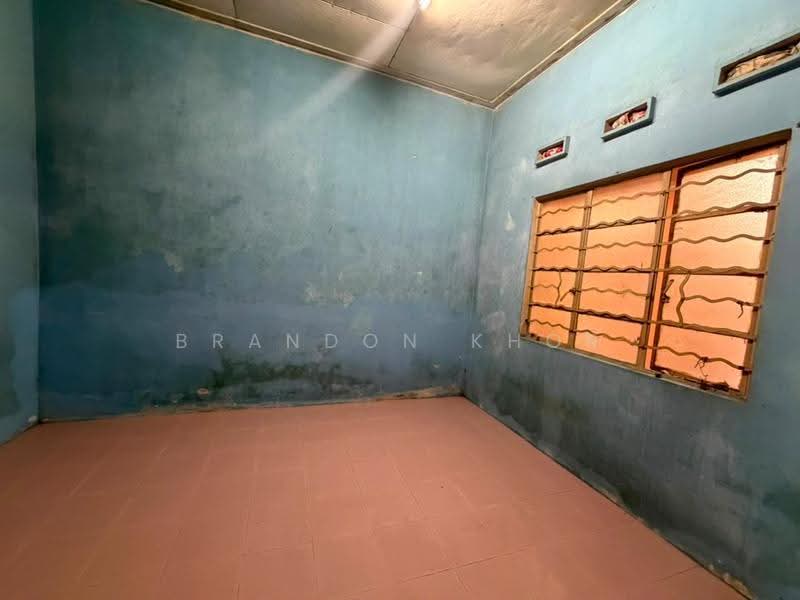 Rumah Teres 1-Tingkat untuk Dijual di Taman Abad (Johor Bahru) - Brandon Khor - PropertyGuru.com.my