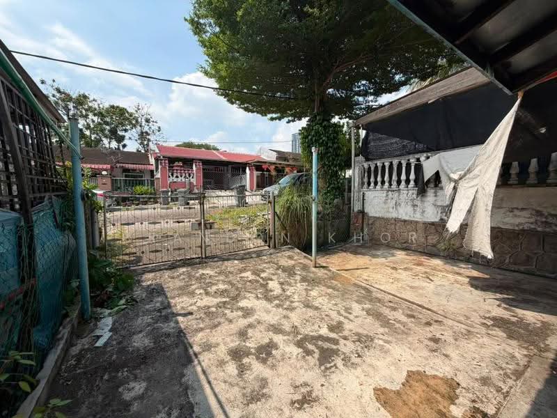 Rumah Teres 1-Tingkat untuk Dijual di Taman Abad (Johor Bahru) - Brandon Khor - PropertyGuru.com.my