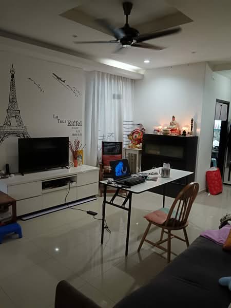 2-storey Terraced House for Sale in Taman Setia Indah (Tebrau) - YC Fung - Living Room - PropertyGuru.com.my
