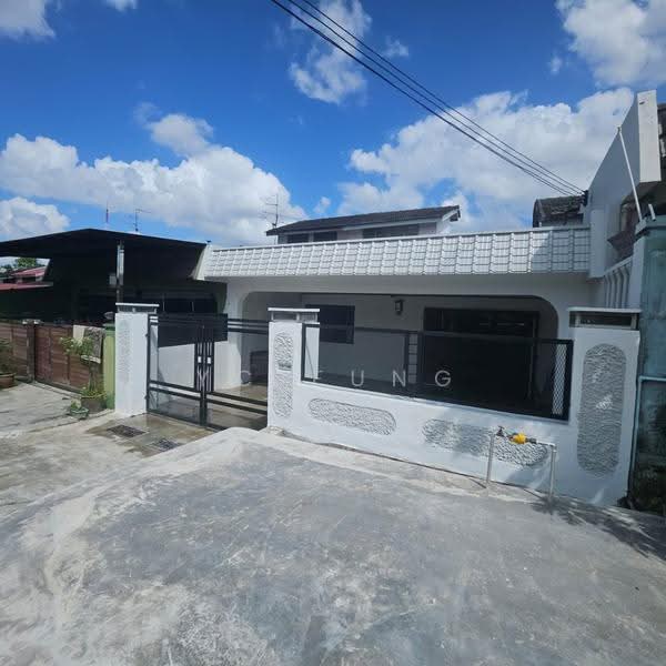 Rumah Teres 1-Tingkat untuk Dijual di Skudai (Johor) - YC Fung - Exterior - PropertyGuru.com.my