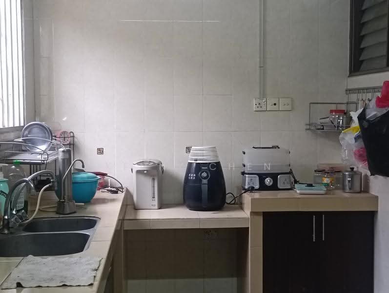 Rumah Teres 1.5-Tingkat untuk Dijual di Taman Serangkai (Jalan Klang Lama (Old Klang Road)) - Kenny Chen - Kitchen - PropertyGuru.com.my