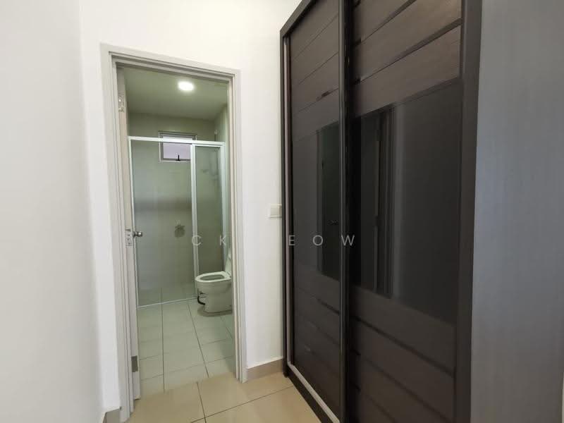 Service Residence for Rent at Meridin Bayvue Serviced Apartment - Ck Leow - Bathroom - PropertyGuru.com.my