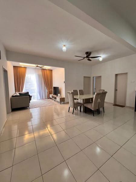 Kondominium untuk Disewa di Residensi Adelia 3 - Siti Haila - Living Room - PropertyGuru.com.my
