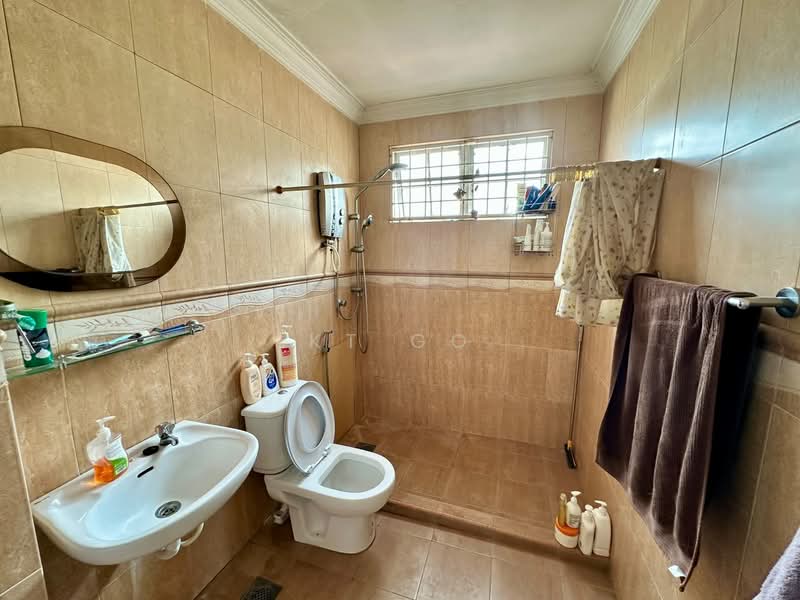 Rumah Teres 2-Tingkat untuk Dijual di Kota Kemuning (Shah Alam) - KT Go - Bathroom - PropertyGuru.com.my