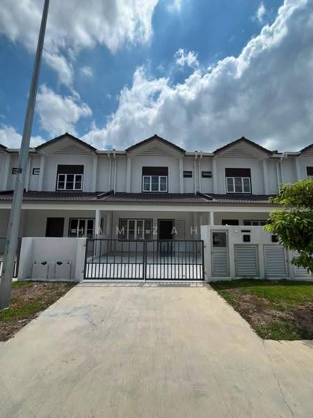 Terraced House for Rent in Sepang (Selangor) - Hamizah . - Exterior - PropertyGuru.com.my