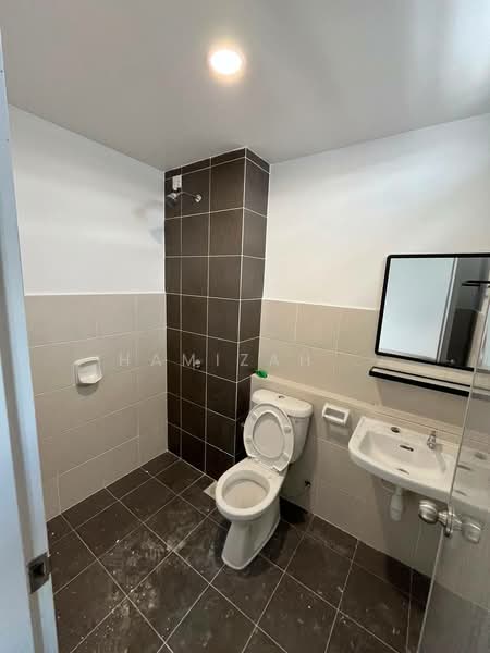 Terraced House for Rent in Sepang (Selangor) - Hamizah . - Bathroom - PropertyGuru.com.my