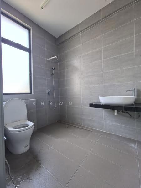Semi-Detached House for Sale in Bukit Katil (Melaka) - Shawn Teh - Bathroom - PropertyGuru.com.my