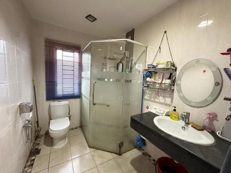 Rumah Teres 2-Tingkat untuk Dijual di Taman Meranti Jaya (Puchong) - KT Go - Bathroom - PropertyGuru.com.my