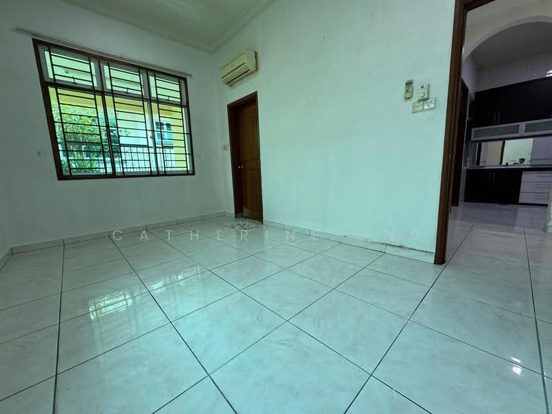 Rumah Teres 2-Tingkat untuk Dijual di Taman Sutera (Johor Bahru) - Catherine Ong - PropertyGuru.com.my
