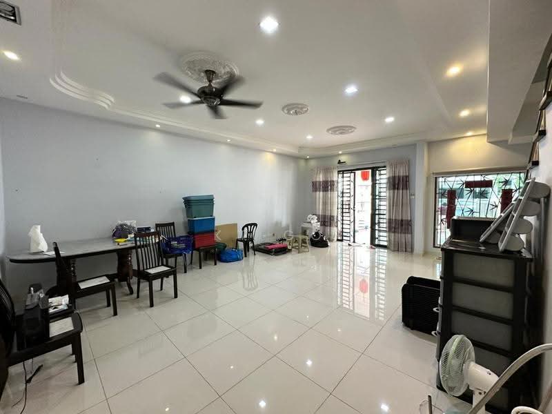 Rumah Teres 2.5-Tingkat untuk Dijual di Taman Meranti Jaya (Puchong) - KT Go - Living Room - PropertyGuru.com.my