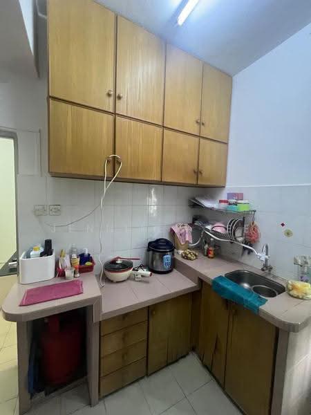 Pangsapuri untuk Dijual di Taman Boundary - Jennifer Lee - Kitchen - PropertyGuru.com.my