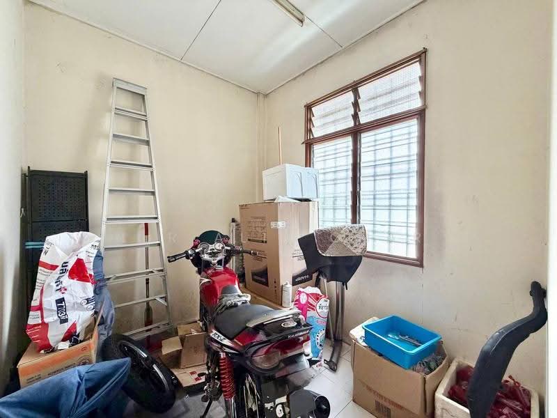 1-storey Terraced House for Sale in Tanjung Dua Belas (Jenjarom) - Nur Alia Omar - Interior - PropertyGuru.com.my
