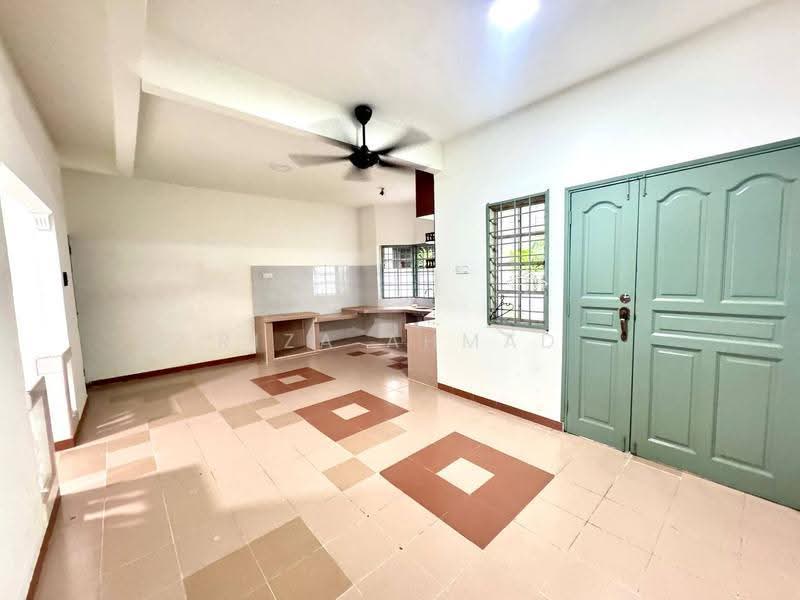 Rumah Teres 1.5-Tingkat untuk Dijual di Sri Petaling (Kuala Lumpur) - Riza Ahmad - Kitchen - PropertyGuru.com.my