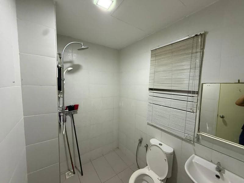 Kondominium untuk Disewa di Serin Residency - Siti Haila - Bathroom - PropertyGuru.com.my