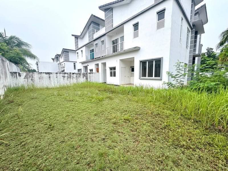 Rumah Berkembar untuk Dijual di Greenhill Residence (Shah Alam) - Kamaruzaman Omar - Exterior - PropertyGuru.com.my
