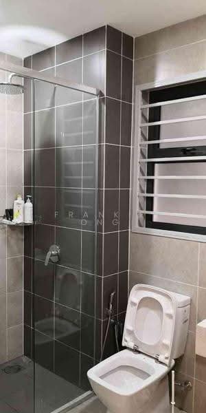 Kondominium untuk Disewa di Lakeville Residence - Frankie Ong - Bathroom - PropertyGuru.com.my