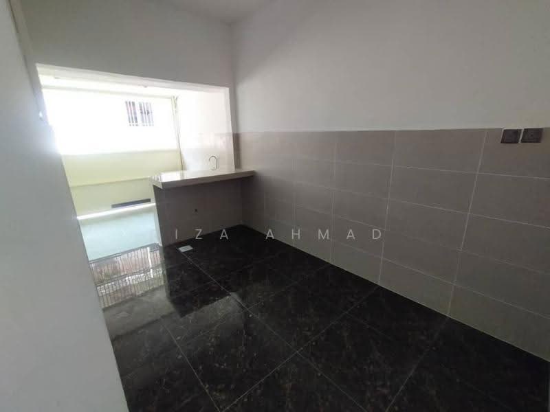 Rumah Teres 2-Tingkat untuk Dijual di Seksyen 5 Wangsa Maju (Wangsa Maju) - Riza Ahmad - Kitchen - PropertyGuru.com.my