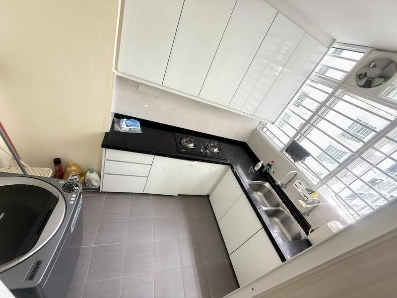 Kondominium untuk Dijual di The iResidence - KINKI CHAN - Kitchen - PropertyGuru.com.my