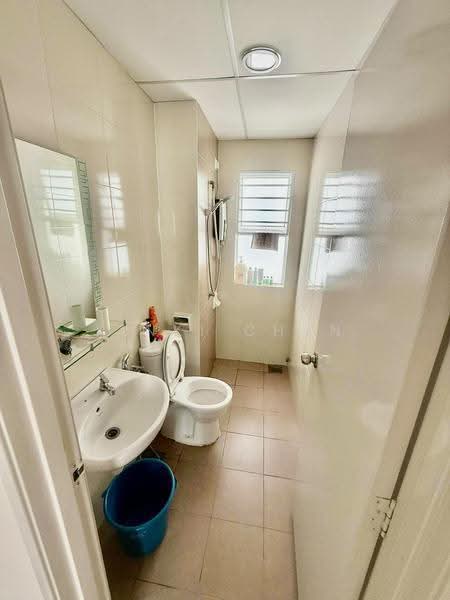 Kondominium untuk Dijual di The iResidence - KINKI CHAN - Bathroom - PropertyGuru.com.my