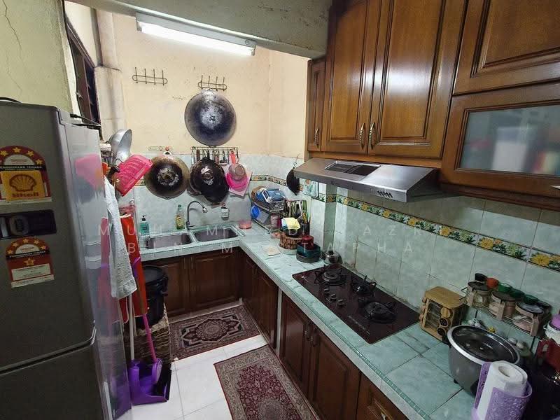 2-storey Terraced House for Sale in Taman Langat Jaya (Bangi) - Muhammed Nazri bin Mustapha - Kitchen - PropertyGuru.com.my