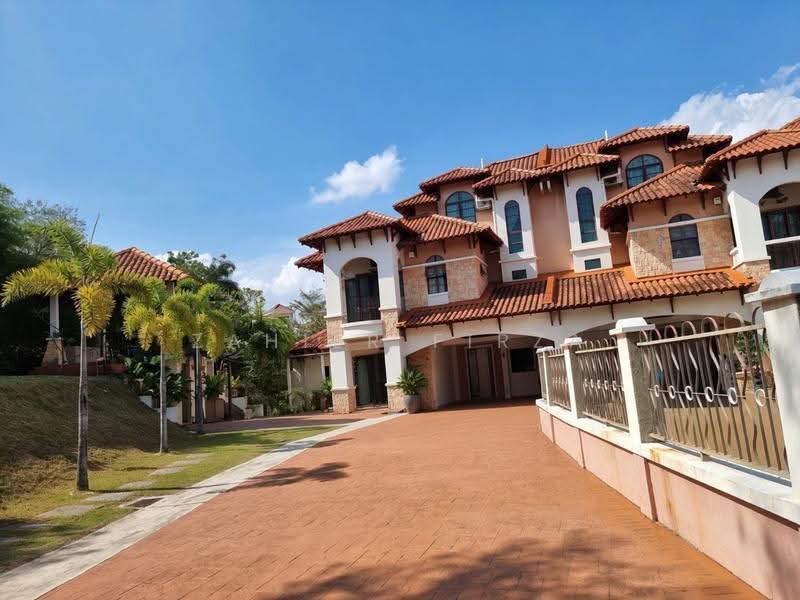 Rumah Berkembar untuk Dijual di Seksyen 7 (Shah Alam) - Zahier Firza - PropertyGuru.com.my