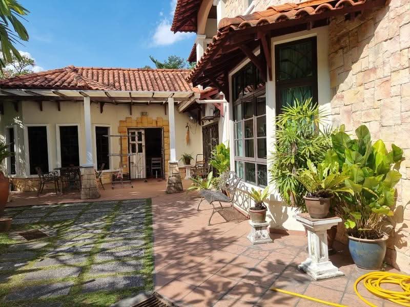 Rumah Berkembar untuk Dijual di Seksyen 7 (Shah Alam) - Zahier Firza - PropertyGuru.com.my