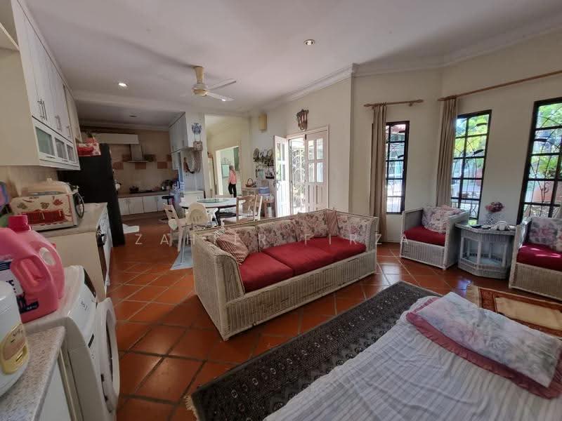 Rumah Berkembar untuk Dijual di Seksyen 7 (Shah Alam) - Zahier Firza - PropertyGuru.com.my