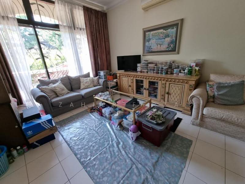 Rumah Berkembar untuk Dijual di Seksyen 7 (Shah Alam) - Zahier Firza - PropertyGuru.com.my