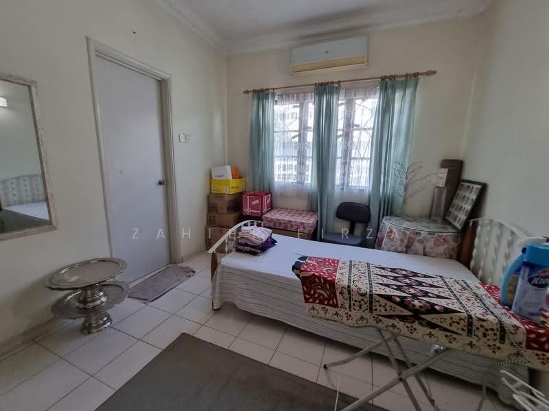 Rumah Berkembar untuk Dijual di Seksyen 7 (Shah Alam) - Zahier Firza - PropertyGuru.com.my