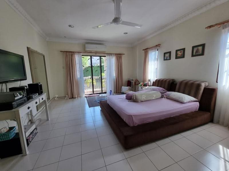 Rumah Berkembar untuk Dijual di Seksyen 7 (Shah Alam) - Zahier Firza - PropertyGuru.com.my