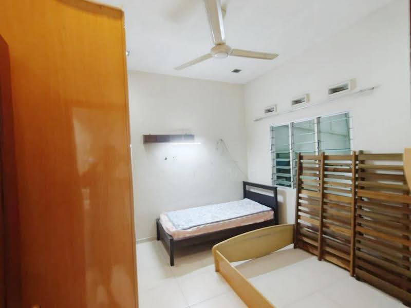 1-storey Terraced House for Sale in Taman Abad (Johor Bahru) - YC Fung - Bedroom - PropertyGuru.com.my