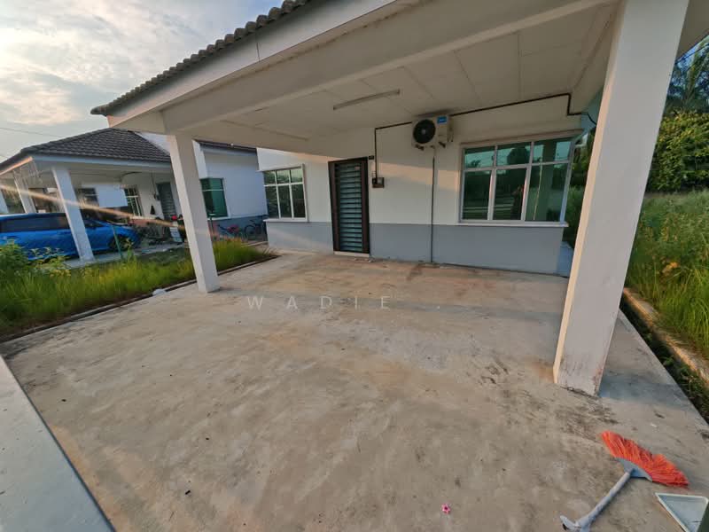Rumah Berkembar untuk Dijual di Sungai Petani (Kedah) - Wadie . - Exterior - PropertyGuru.com.my
