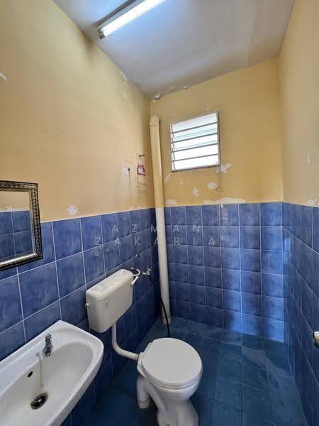 Rumah Teres 2-Tingkat untuk Dijual di Bandar Saujana Putra (Tanjong Duabelas) - AZMAN ZAKARIA - Bathroom - PropertyGuru.com.my