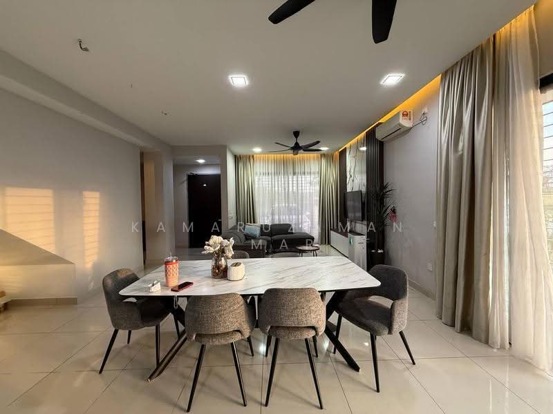 Terraced House for Sale in Elmina (Shah Alam) - Kamaruzaman Omar - Living Room - PropertyGuru.com.my