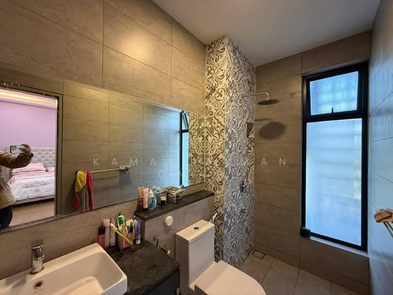Terraced House for Sale in Elmina (Shah Alam) - Kamaruzaman Omar - Bathroom - PropertyGuru.com.my