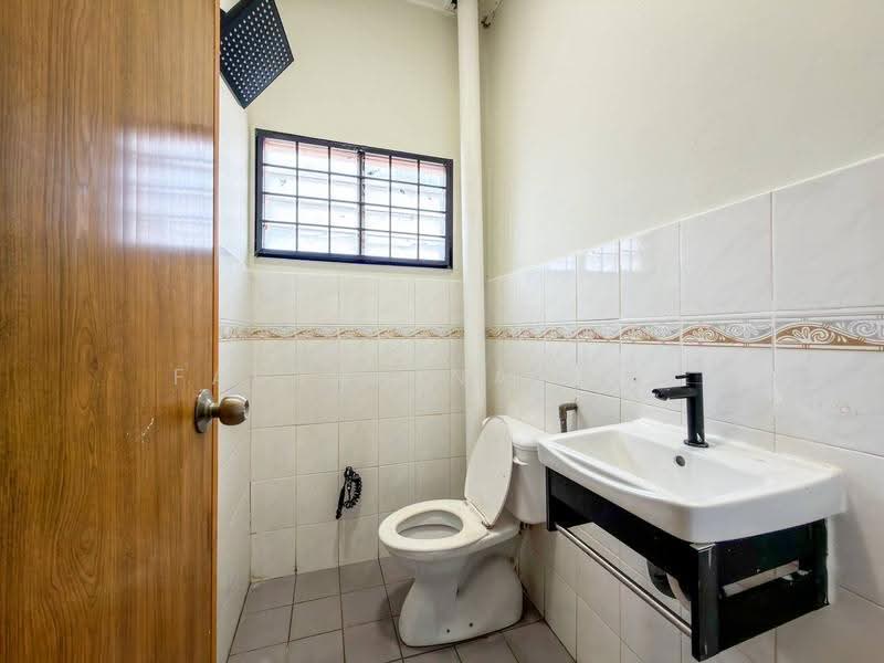 2-storey Terraced House for Sale in Sungai Buloh (Selangor) - Fauran Nawawi - PropertyGuru.com.my