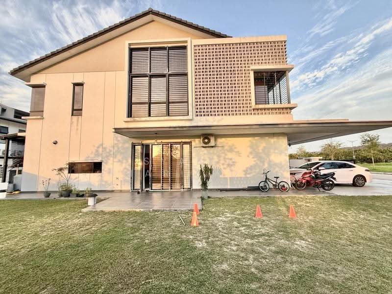 Terraced House for Sale in Elmina (Shah Alam) - Syafiq Sharifudin - Exterior - PropertyGuru.com.my