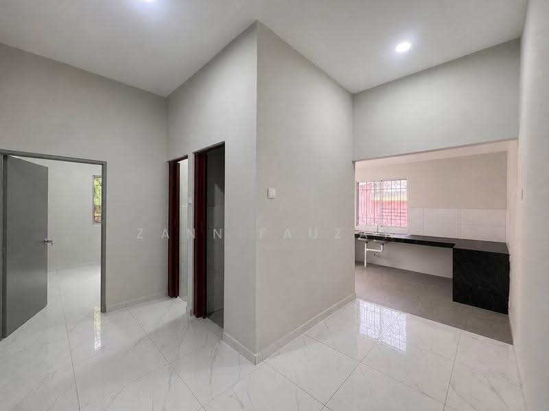 1-storey Terraced House for Sale in Taman Bernam Baru (Tanjung Malim) - Zann Fauzan - Interior - PropertyGuru.com.my