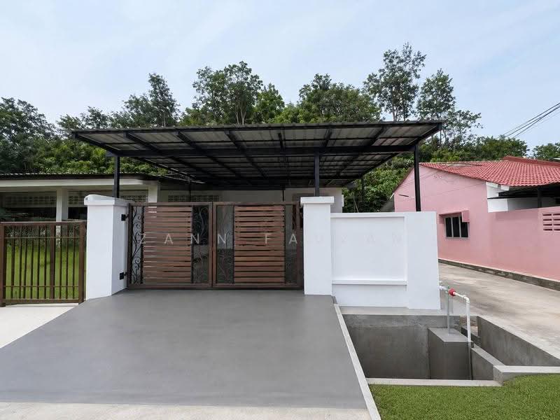 1-storey Terraced House for Sale in Taman Bernam Baru (Tanjung Malim) - Zann Fauzan - Exterior - PropertyGuru.com.my