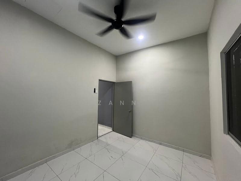 Rumah Teres 1-Tingkat untuk Dijual di Taman Bernam Baru (Tanjung Malim) - Zann Fauzan - Interior - PropertyGuru.com.my