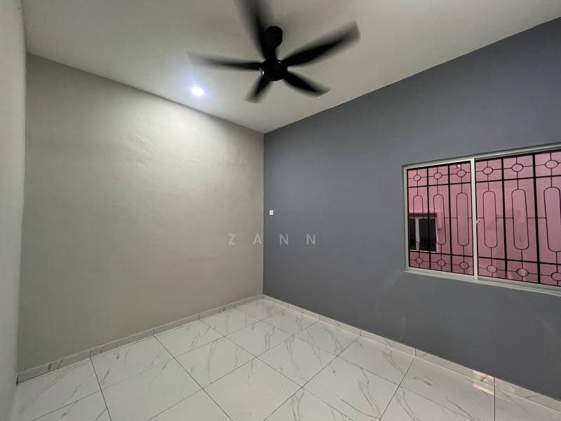 Rumah Teres 1-Tingkat untuk Dijual di Taman Bernam Baru (Tanjung Malim) - Zann Fauzan - Interior - PropertyGuru.com.my