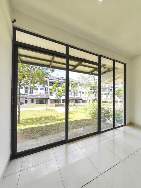 Rumah Teres 2.5-Tingkat untuk Dijual di Rawang (Selangor) - Katherine Leong - Exterior - PropertyGuru.com.my