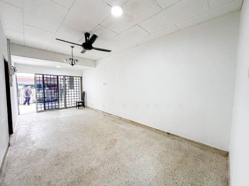 1-storey Terraced House for Sale in Kelana Jaya (Petaling Jaya) - Tasya Ruslan - PropertyGuru.com.my
