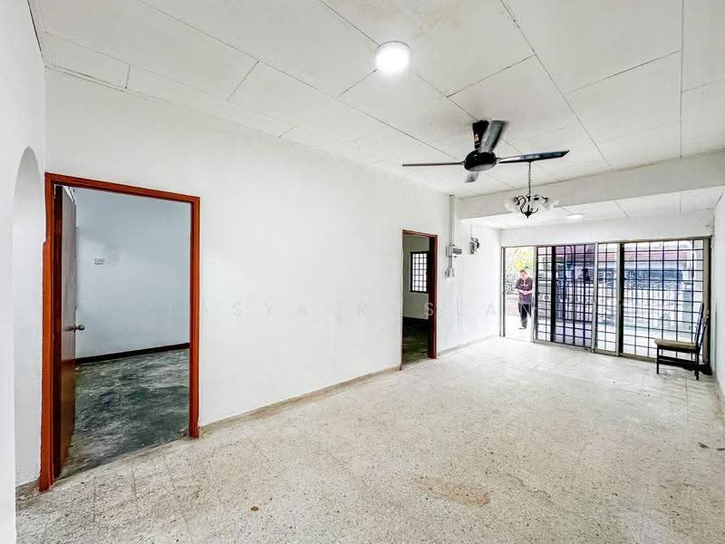 1-storey Terraced House for Sale in Kelana Jaya (Petaling Jaya) - Tasya Ruslan - PropertyGuru.com.my