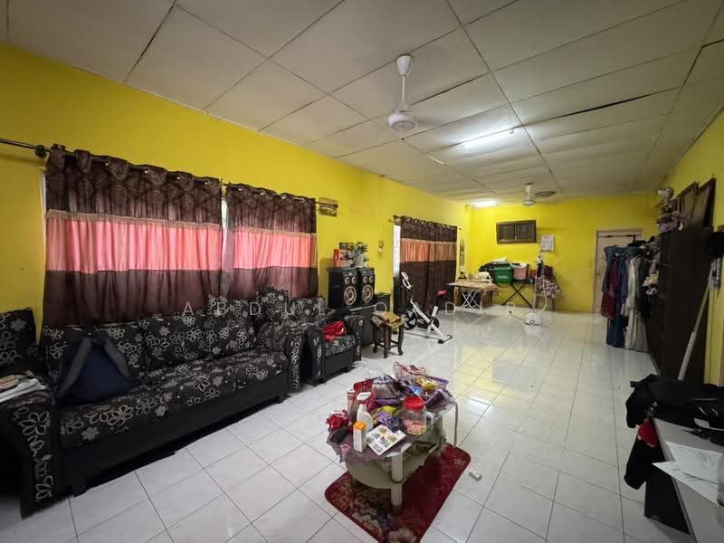 Bungalow House for Sale in Bandar Putra Permai (Seri Kembangan) - Abdul Qadir - PropertyGuru.com.my