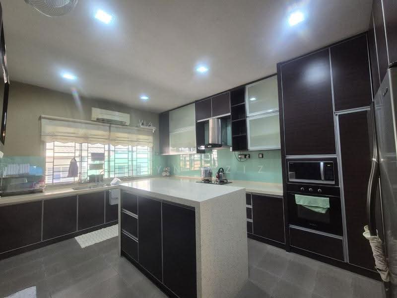 Rumah Teres 2-Tingkat untuk Dijual di Bandar Nusaputra (Puchong) - Keyn Aziz - Kitchen - PropertyGuru.com.my