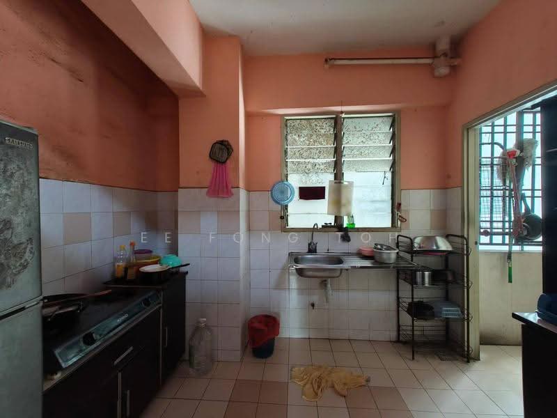 Pangsapuri untuk Dijual di Sri Impian Apartment - Ee Fong Toh - Kitchen - PropertyGuru.com.my