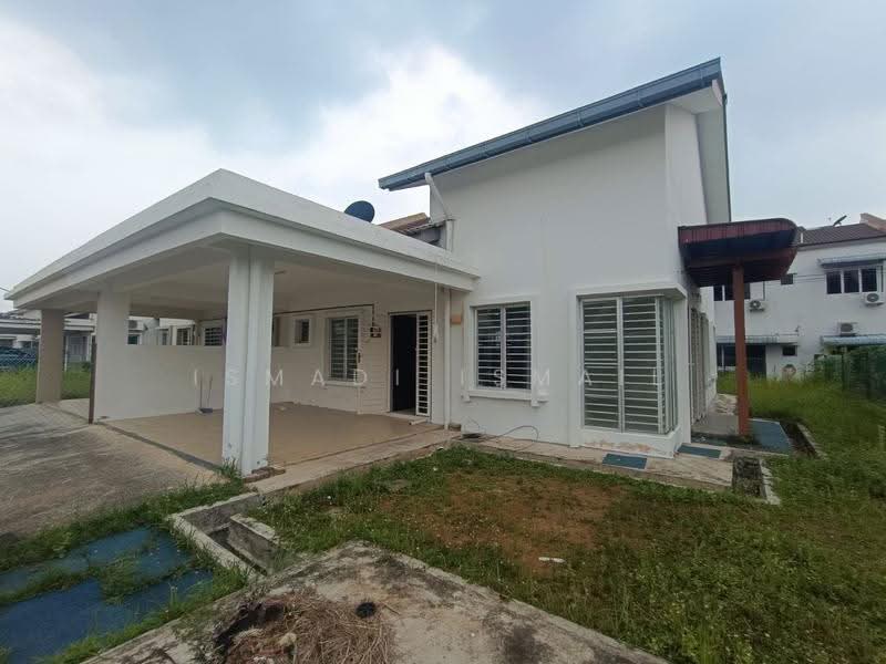 Semi-Detached House for Sale in Sepang (Selangor) - Ismadi Ismail - Exterior - PropertyGuru.com.my