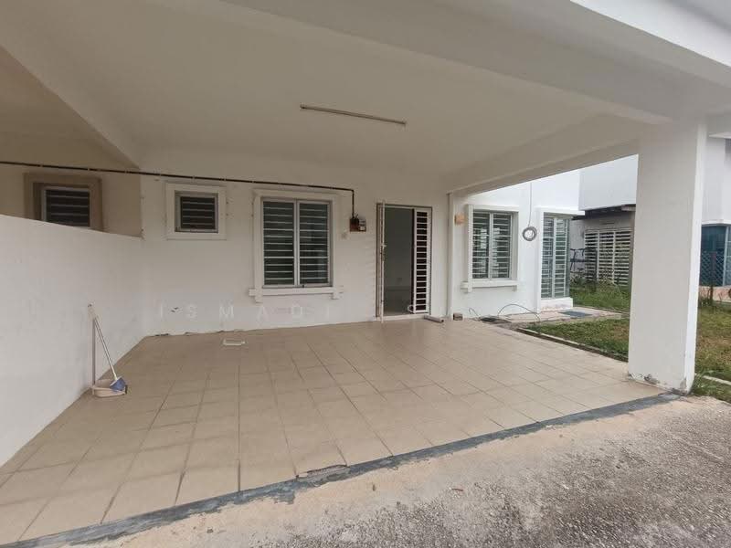 Semi-Detached House for Sale in Sepang (Selangor) - Ismadi Ismail - Exterior - PropertyGuru.com.my